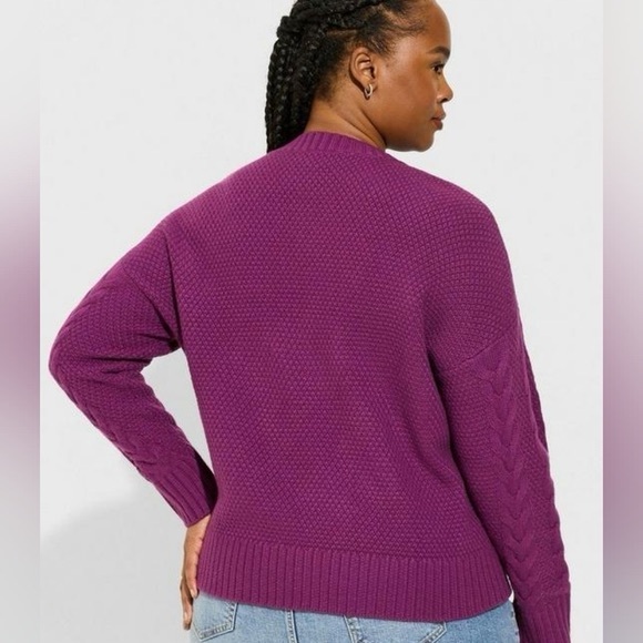 Torrid Cable Crop Pullover Sweater NWT - Picture 4 of 7